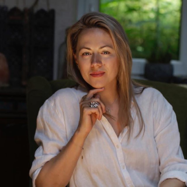 Анна Зуйкова